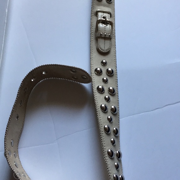 Kathy Van Zeeland Studded Belt- taupe - Picture 4 of 6